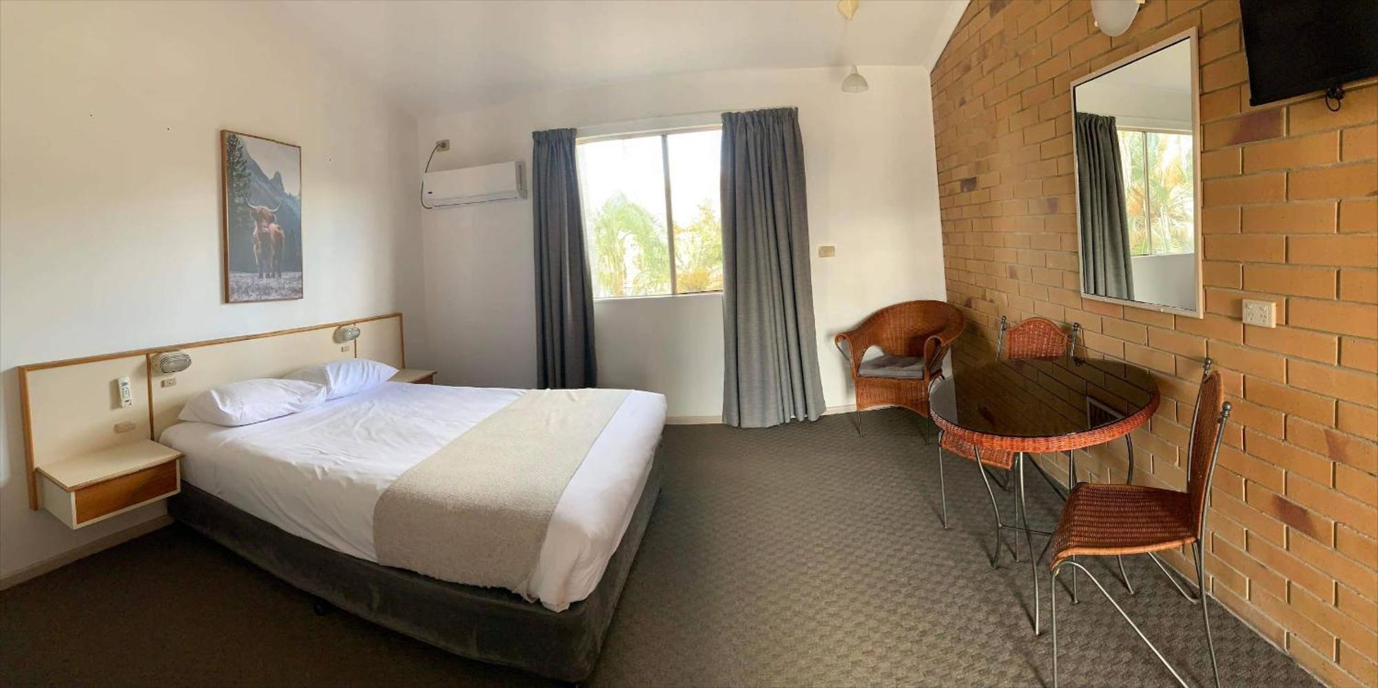Wild Scotsman Motor Inn Gin Gin Qld 外观 照片