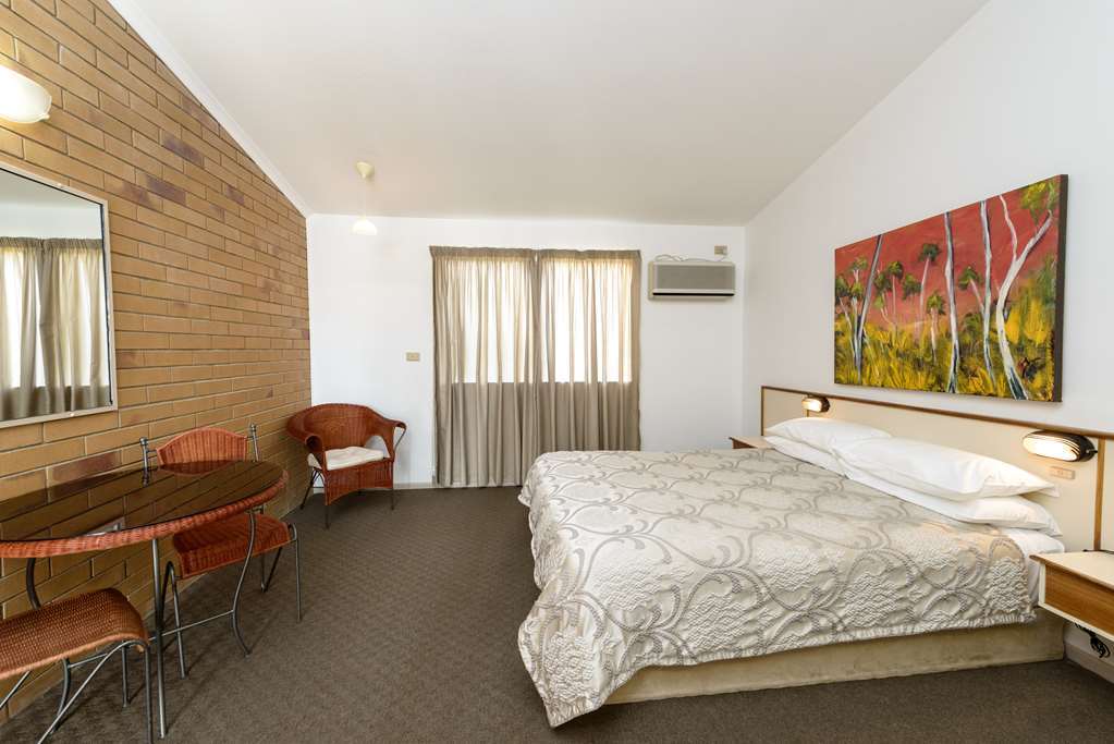 Wild Scotsman Motor Inn Gin Gin Qld 客房 照片